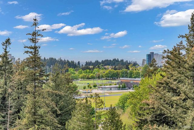 5728 Berton Avenue 1907, Vancouver