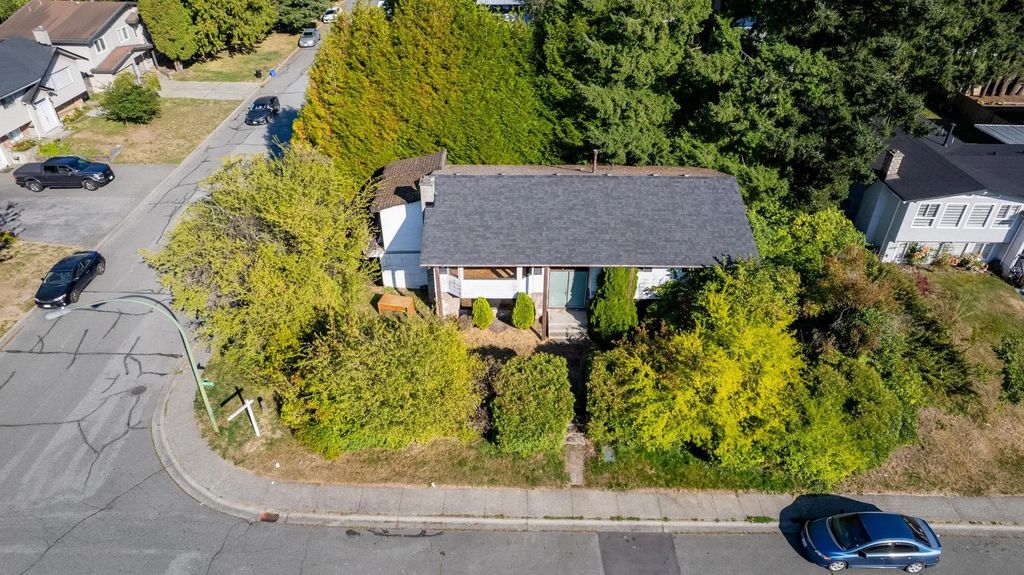 7946 116 A Street, Delta