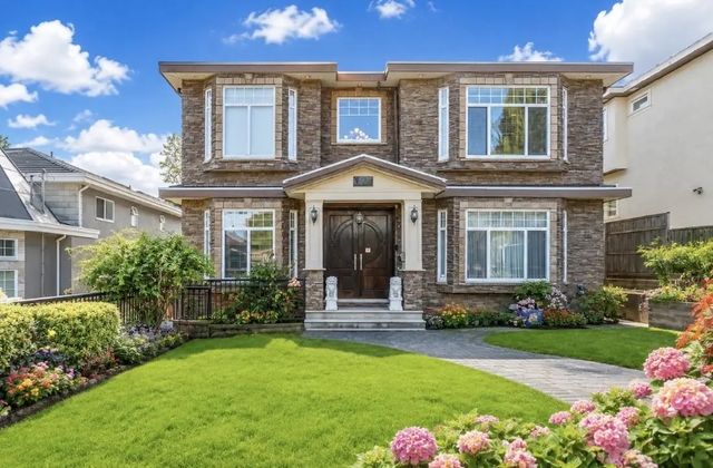 7649 Sussex Avenue, Burnaby