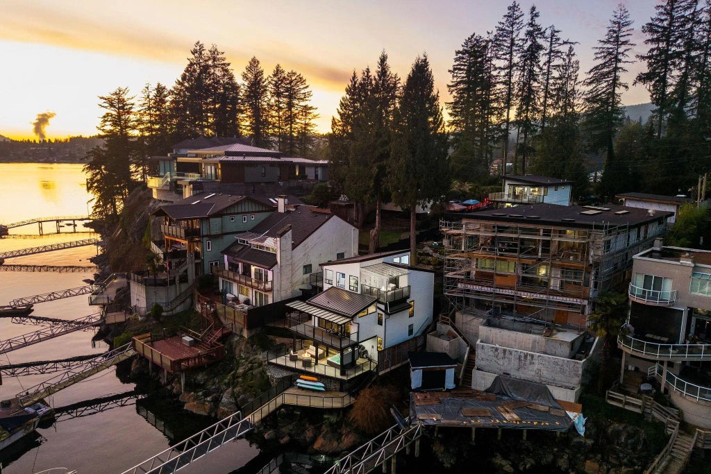 184 Turtlehead Road, Belcarra