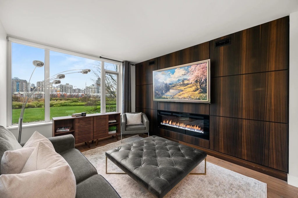 210 Salter Street 204, New Westminster