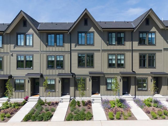 2350 165 Street 122, Surrey