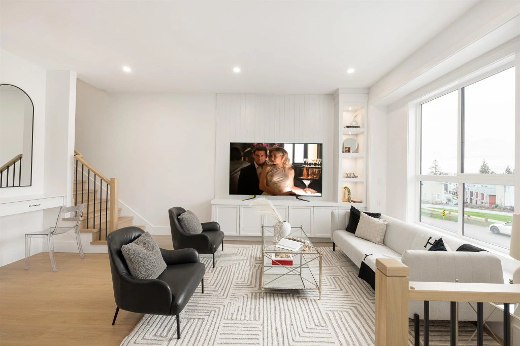 1810 165a Street 102, Surrey