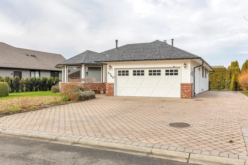 6789 Henry Street, Chilliwack