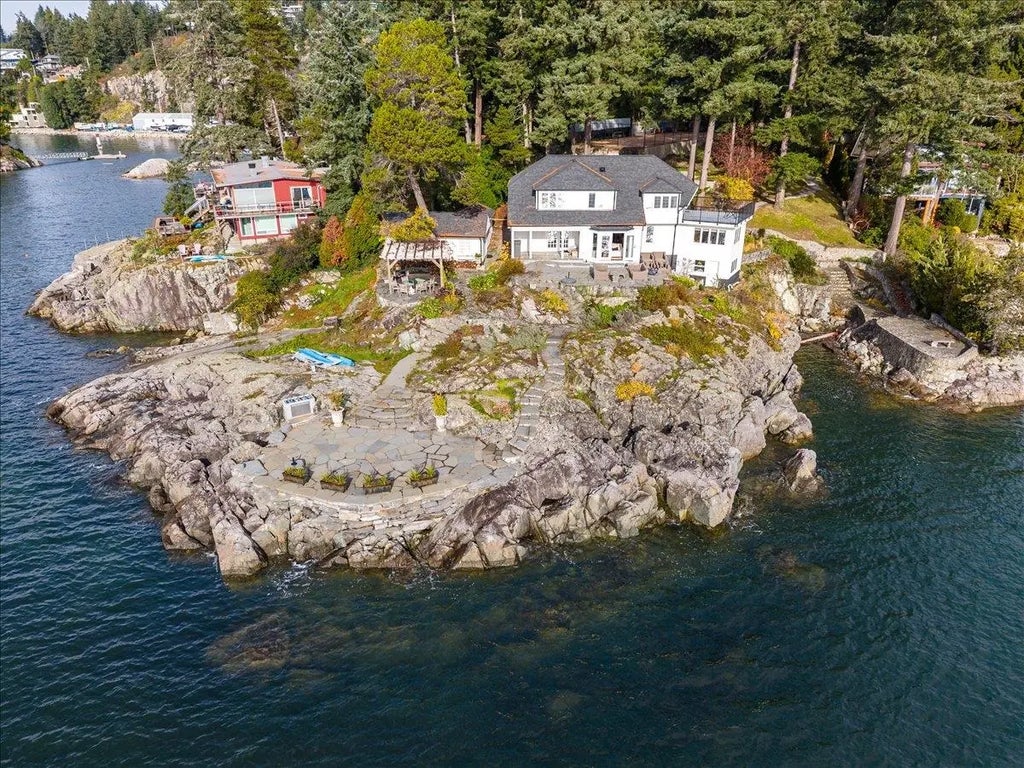 5826 Eagle Island, West Vancouver
