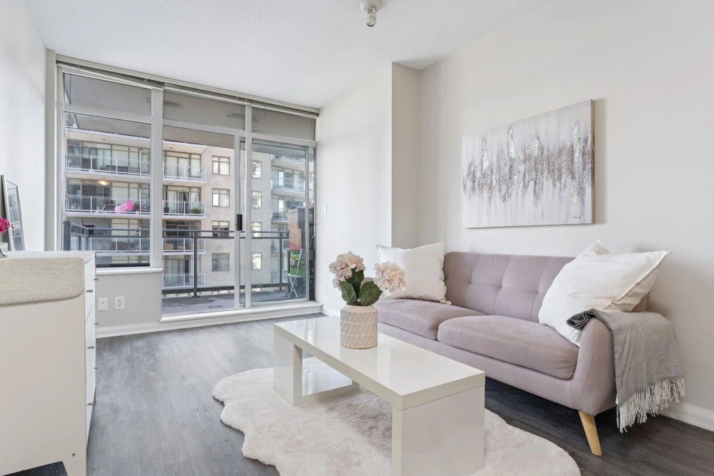 888 Carnarvon Street 1710, New Westminster