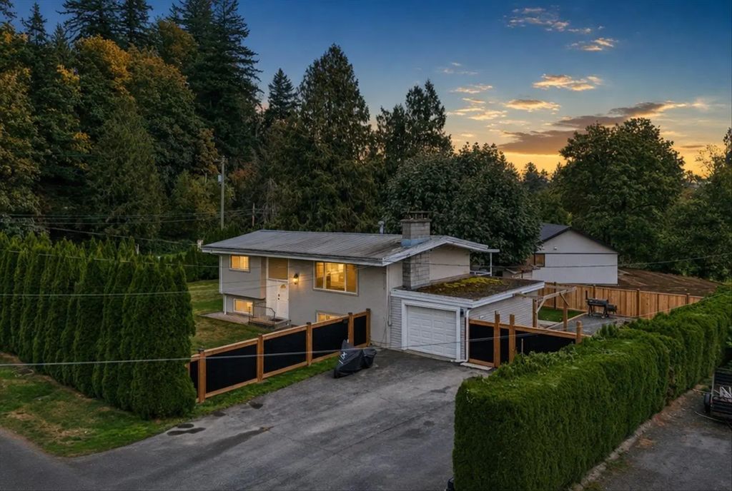 9890 Gracemar Drive, Chilliwack