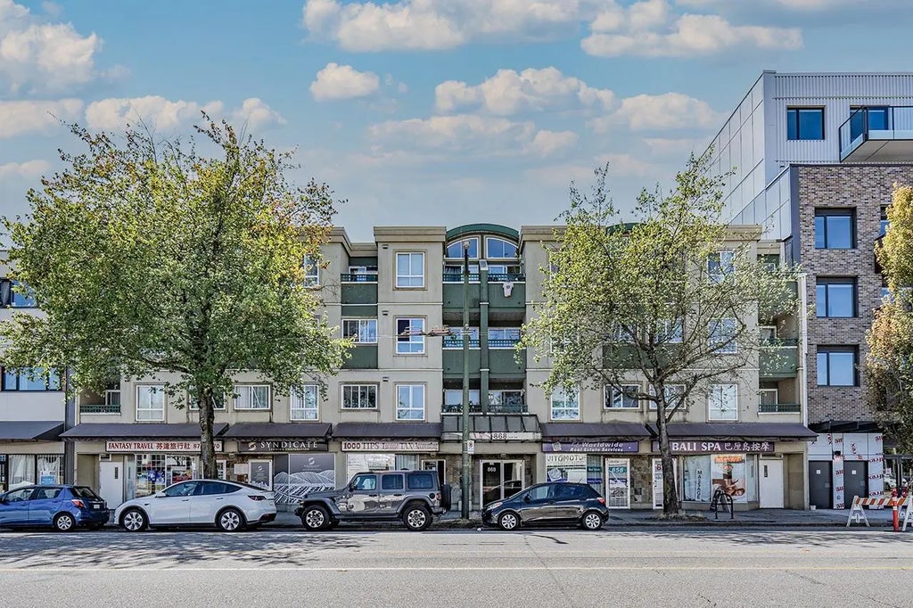 868 Kingsway 211, Vancouver