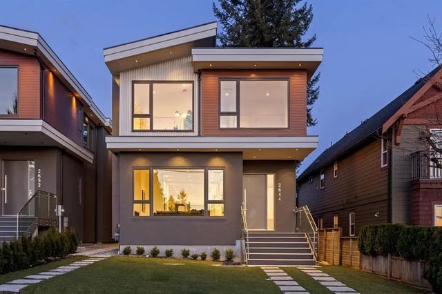 2644 Chesterfield Avenue Basement, North Vancouver