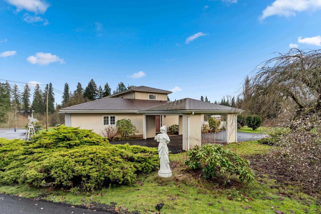 8058 Glover Road, Langley
