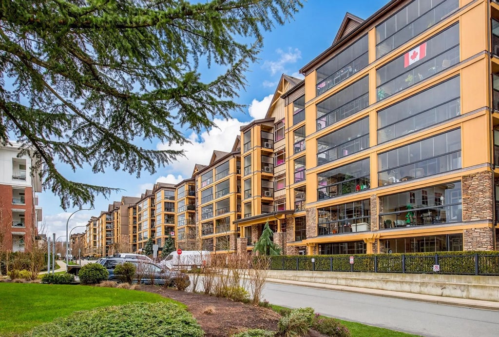 8157 207 Street 526, Langley