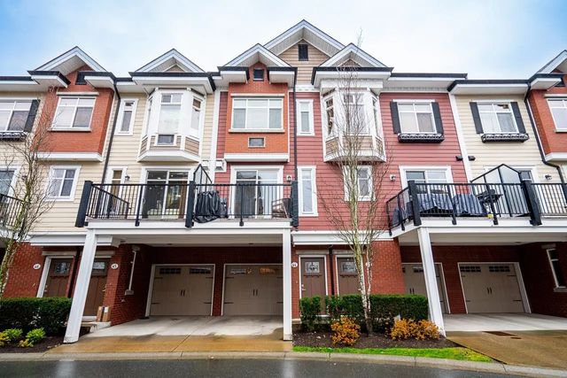 8068 207 Street 44, Langley