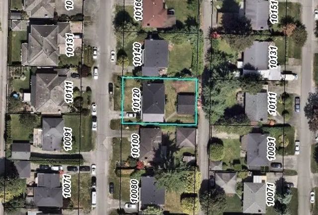 10120 Aintree Crescent, Richmond