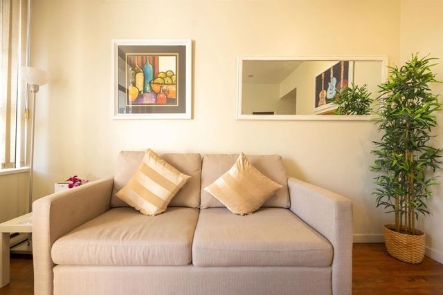 1010 Howe Street 502, Vancouver