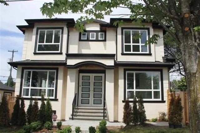 3699 Napier Street, Vancouver