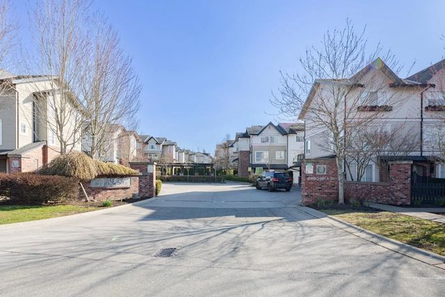2450 161a Street 136, Surrey