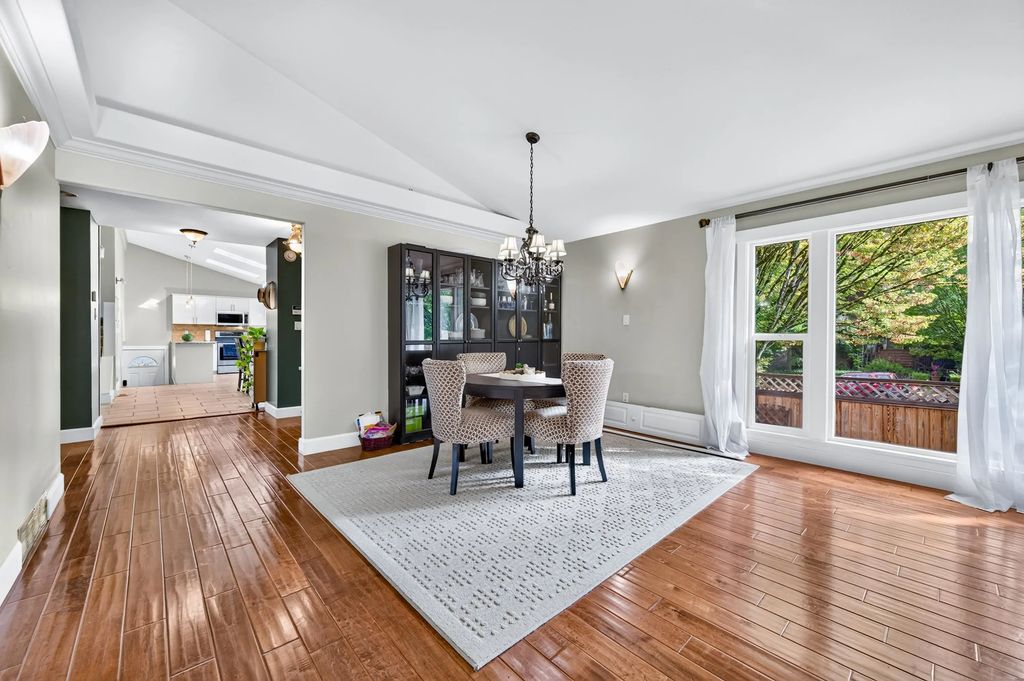 21590 93a Avenue, Langley