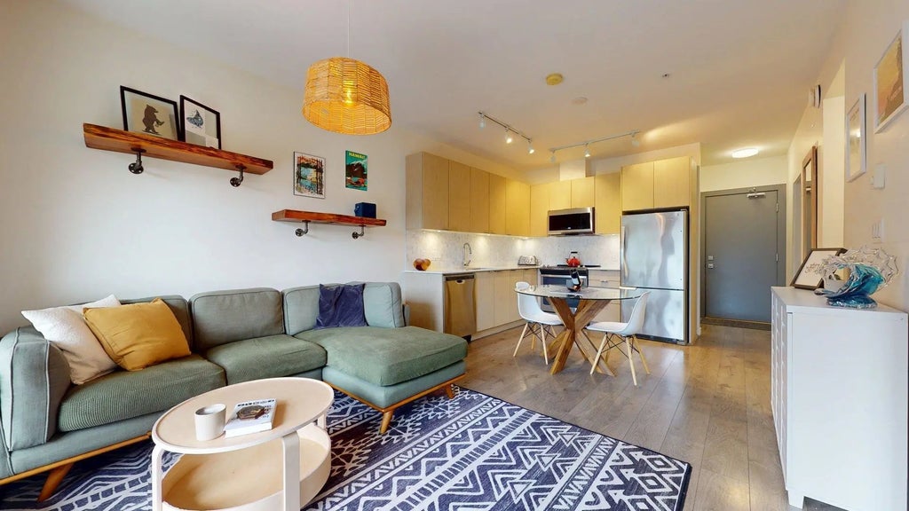 1150 Bailey Street 303, Squamish