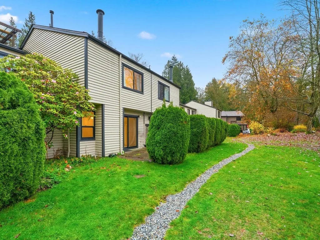 8574 Flowering Place, Burnaby