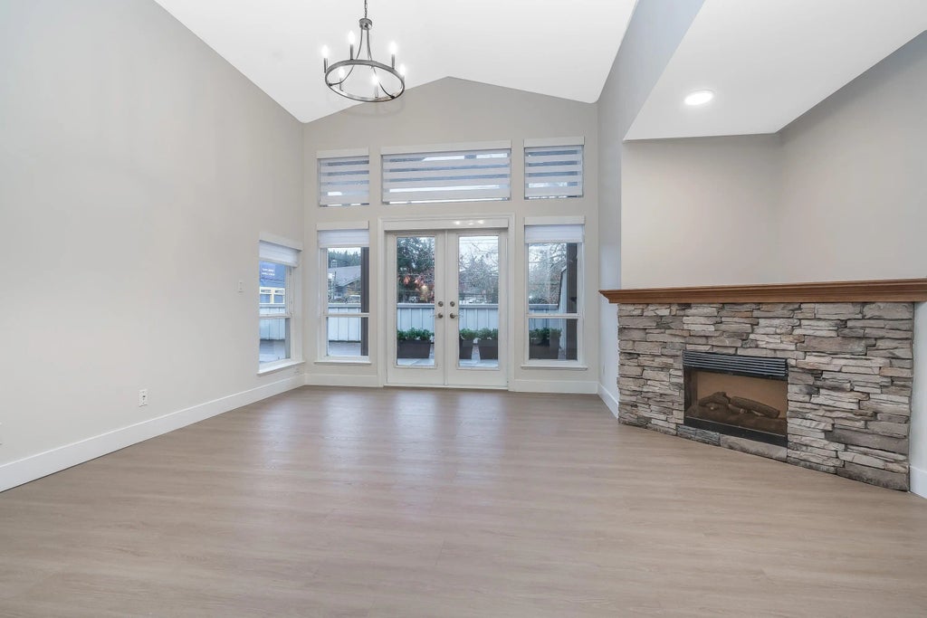 2828 152 Street 202, Surrey