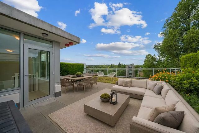 2565 Maple Street 704, Vancouver