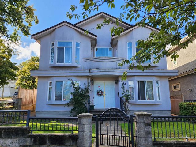 35xx Normandy Drive, Vancouver