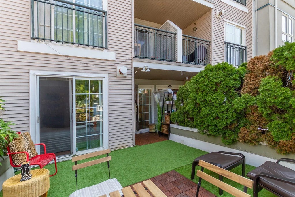 1989 Dunbar Street 210, Vancouver