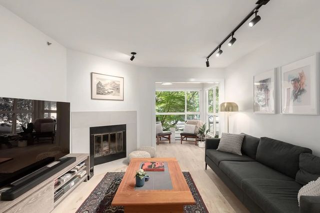 2272 Dundas Street 203, Vancouver