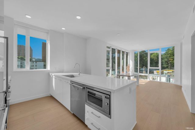 7333 Murdoch Avenue 202, Richmond