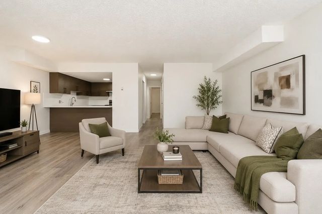 7090 133b Street 103, Surrey
