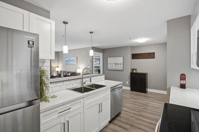 33960 Old Yale Road 212, Abbotsford