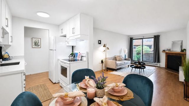 7295 Moffatt Road 206, Richmond