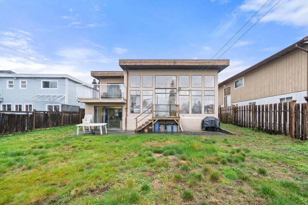 741 E 14th Street, North Vancouver