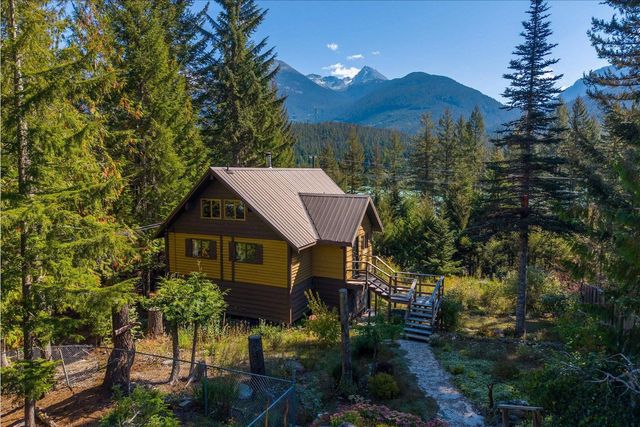 9291 Emerald Drive, Whistler