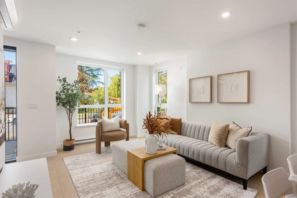 5398 207 Street 109, Langley