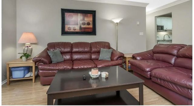 20177 54a Avenue 210, Langley