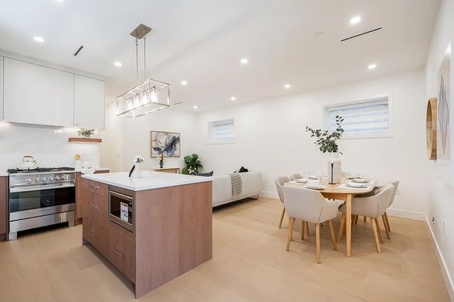 1845 E 51st Avenue 2, Vancouver