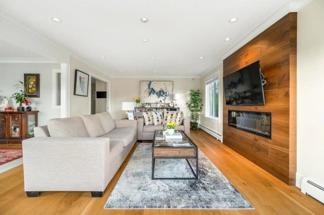 5905 Earles Street, Vancouver