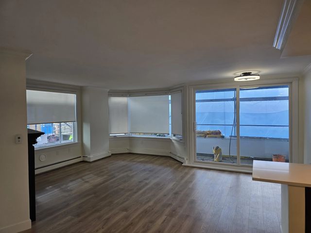 15111 Russell Avenue 309, White Rock