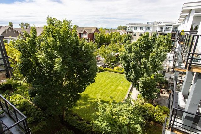 4690 Hawk Lane 414, Tsawwassen
