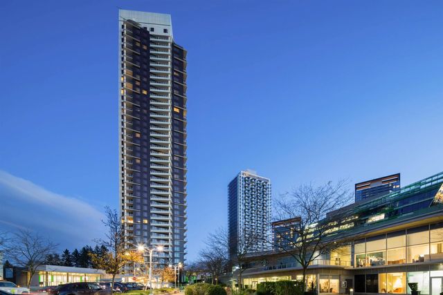 9887 Whalley Boulevard 1308, Surrey