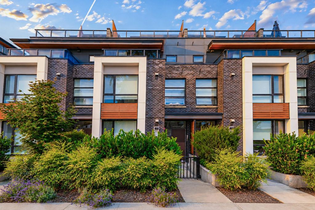 6085 Irmin Street 302, Burnaby