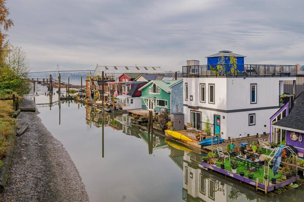 20837 Louie Crescent 2w, Langley