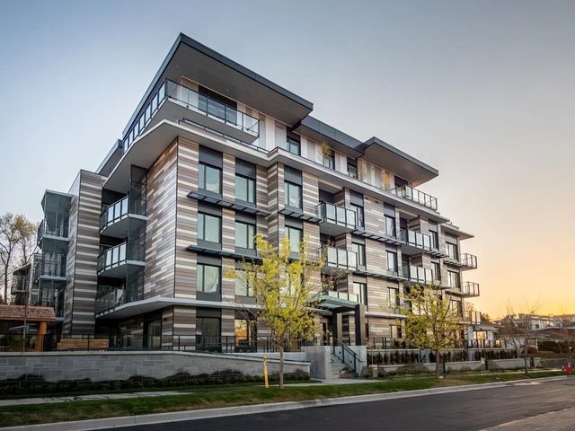 488 W 58th Avenue 302, Vancouver