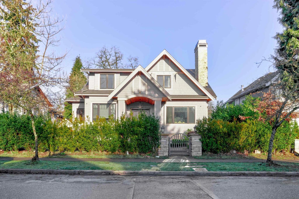 2237 W 37th Avenue, Vancouver