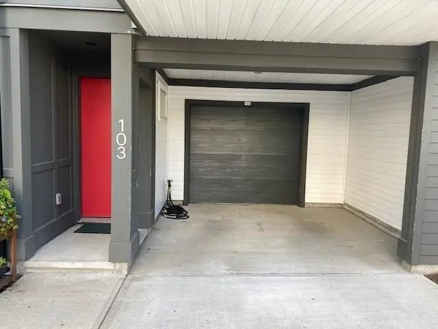 17578 57a Avenue 103, Surrey