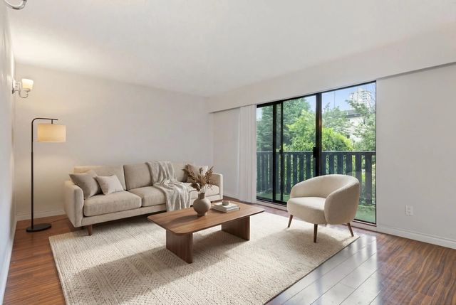175 E 4th Street 205, North Vancouver