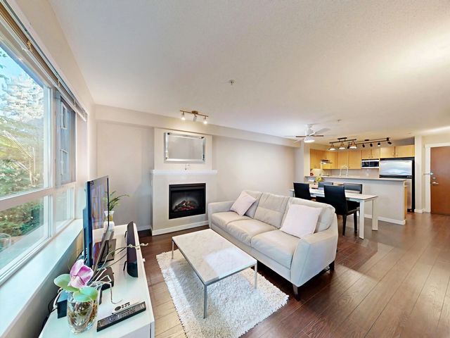 4783 Dawson Street 207, Burnaby