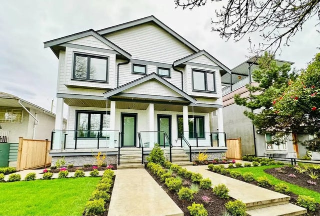 6866 Ontario Street, Vancouver