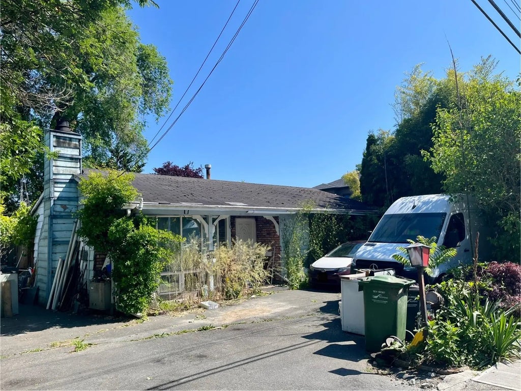 9531 Steveston Highway, Richmond